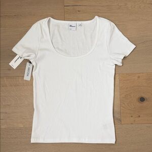Aritzia Scoopneck Homestretch T-Shirt
